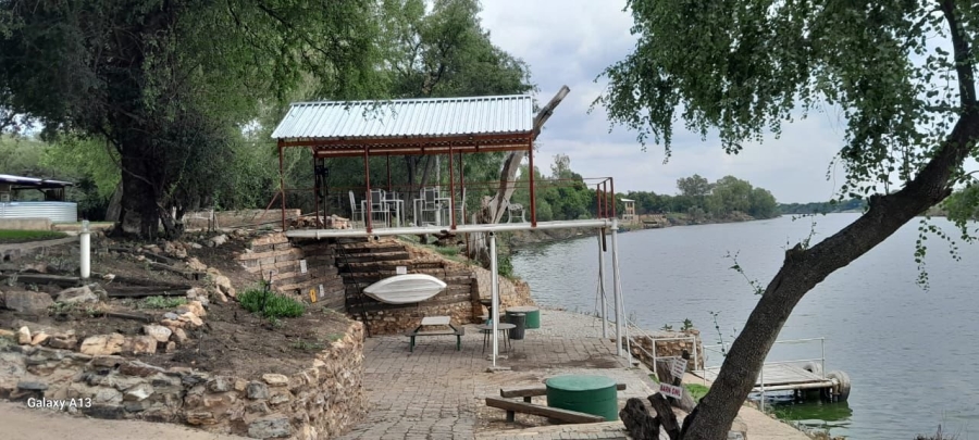 Commercial Property for Sale in Pretorius Kraal Free State